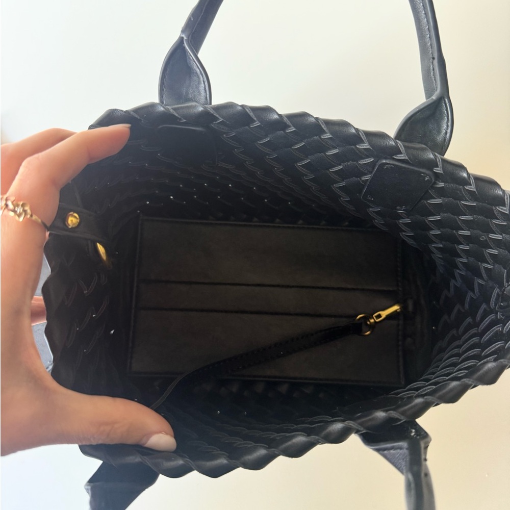 Black Woven Vegan Leather Tote with Detachable Pouch - Picture 11 of 15